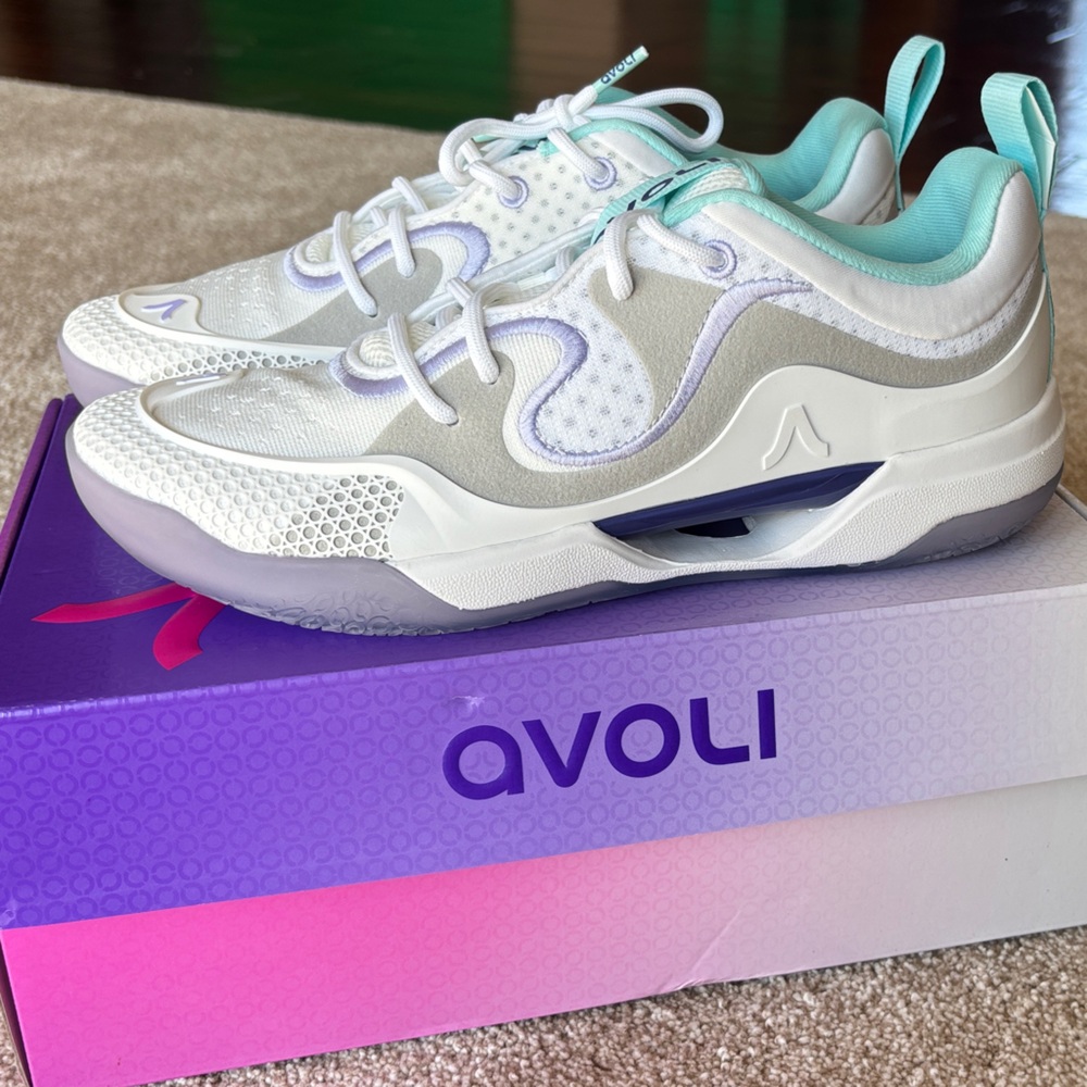 Women's Volleyball Shoes - White and Purple Heather - Picture 2 of 5